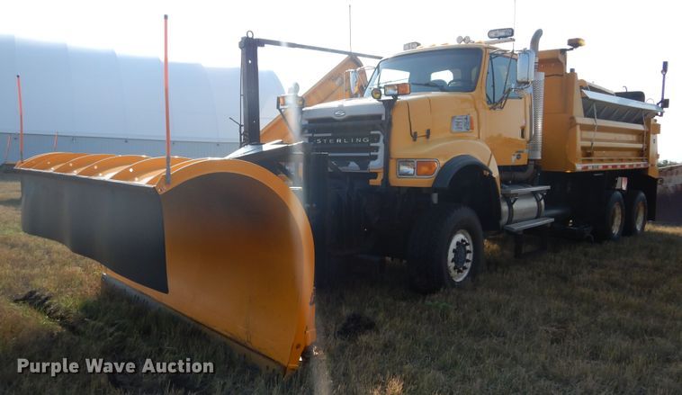 image for item DL6272 2005 Sterling LT9500  dump truck