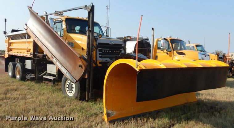 image for item DL6272 2005 Sterling LT9500  dump truck