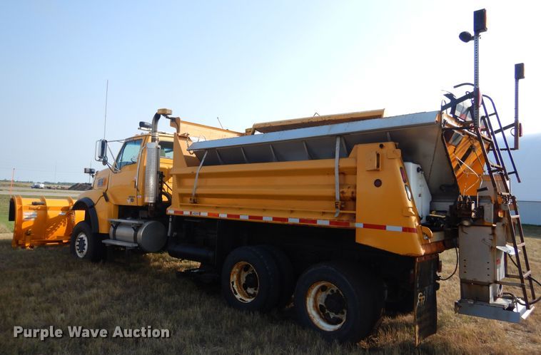 image for item DL6272 2005 Sterling LT9500  dump truck
