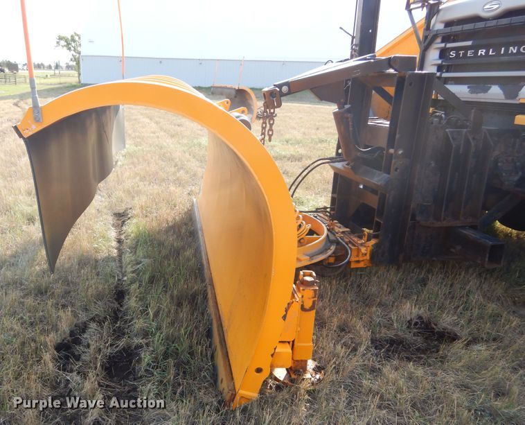 image for item DL6272 2005 Sterling LT9500  dump truck