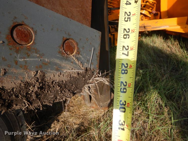 image for item DL6272 2005 Sterling LT9500  dump truck