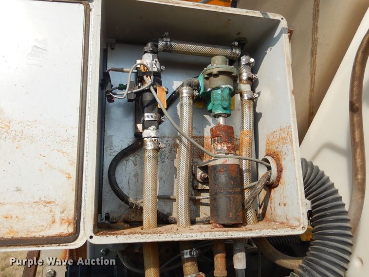 image for item DL6272 2005 Sterling LT9500  dump truck