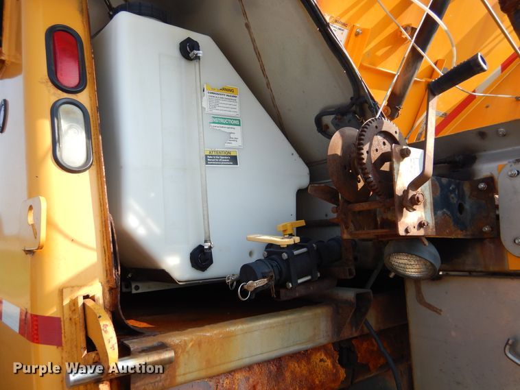 image for item DL6272 2005 Sterling LT9500  dump truck