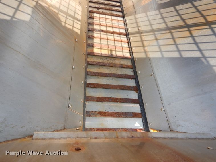 image for item DL6272 2005 Sterling LT9500  dump truck