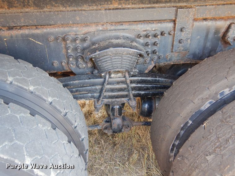 image for item DL6272 2005 Sterling LT9500  dump truck