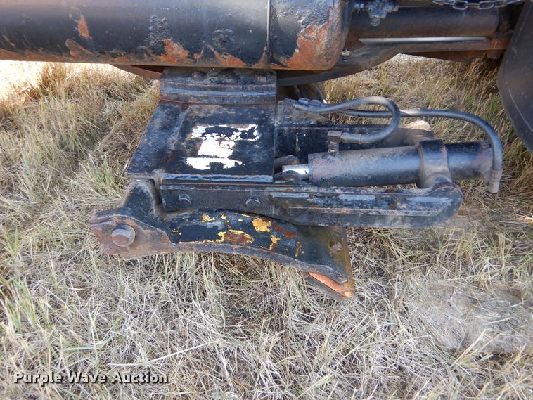 image for item DL6272 2005 Sterling LT9500  dump truck