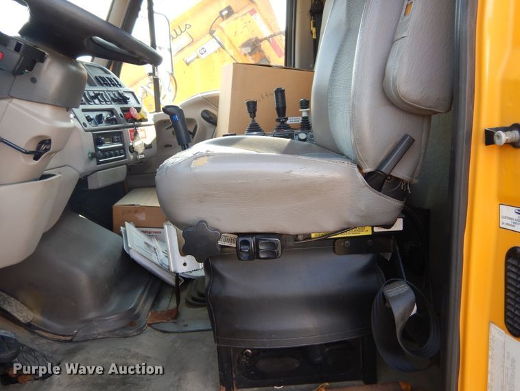 image for item DL6272 2005 Sterling LT9500  dump truck