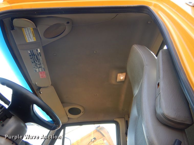 image for item DL6272 2005 Sterling LT9500  dump truck