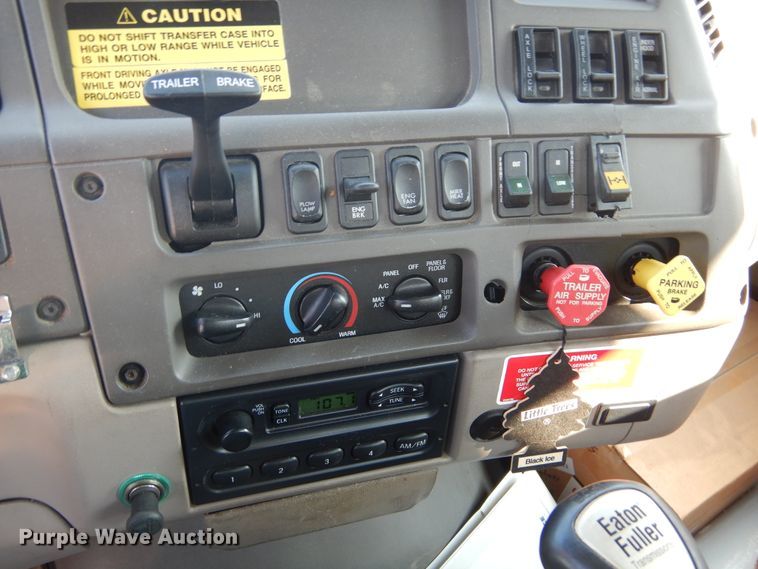 image for item DL6272 2005 Sterling LT9500  dump truck