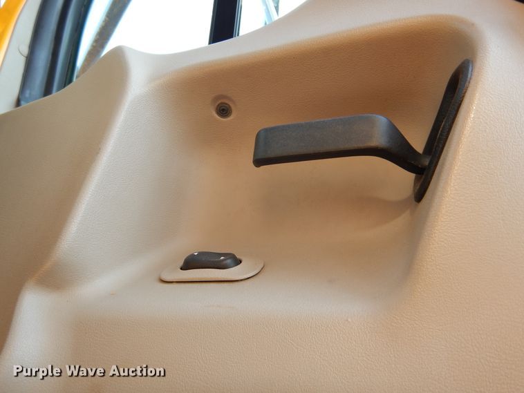 image for item DL6272 2005 Sterling LT9500  dump truck