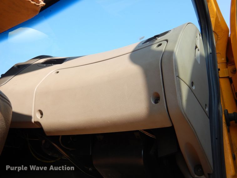 image for item DL6272 2005 Sterling LT9500  dump truck