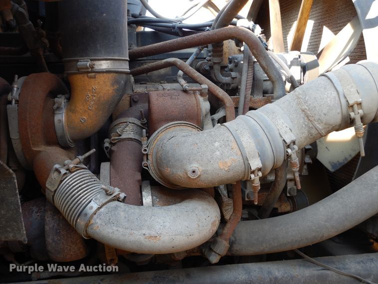 image for item DL6272 2005 Sterling LT9500  dump truck