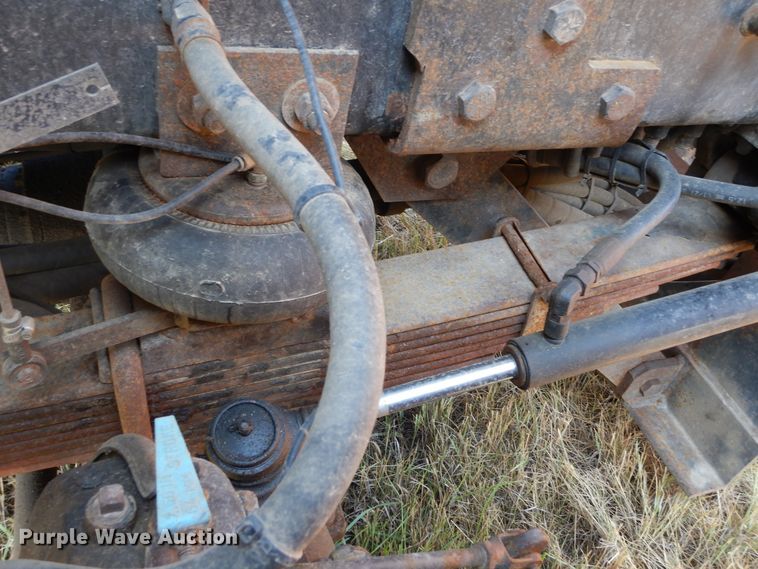 image for item DL6272 2005 Sterling LT9500  dump truck