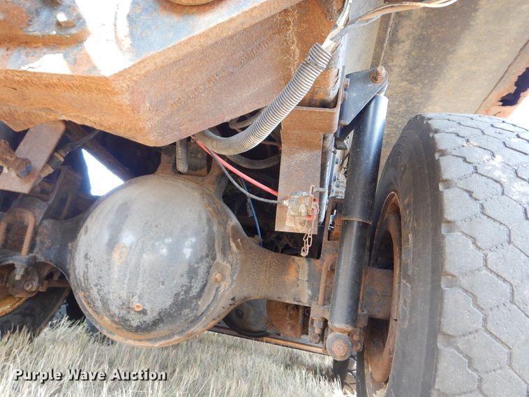 image for item DL6272 2005 Sterling LT9500  dump truck