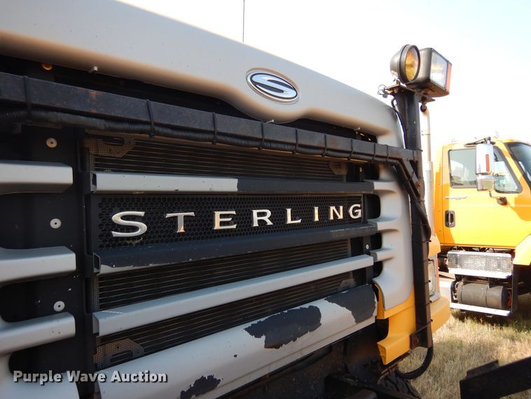 image for item DL6272 2005 Sterling LT9500  dump truck