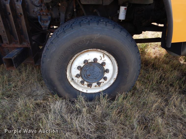 image for item DL6272 2005 Sterling LT9500  dump truck