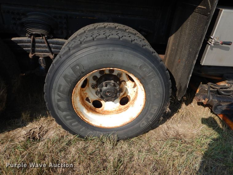 image for item DL6272 2005 Sterling LT9500  dump truck