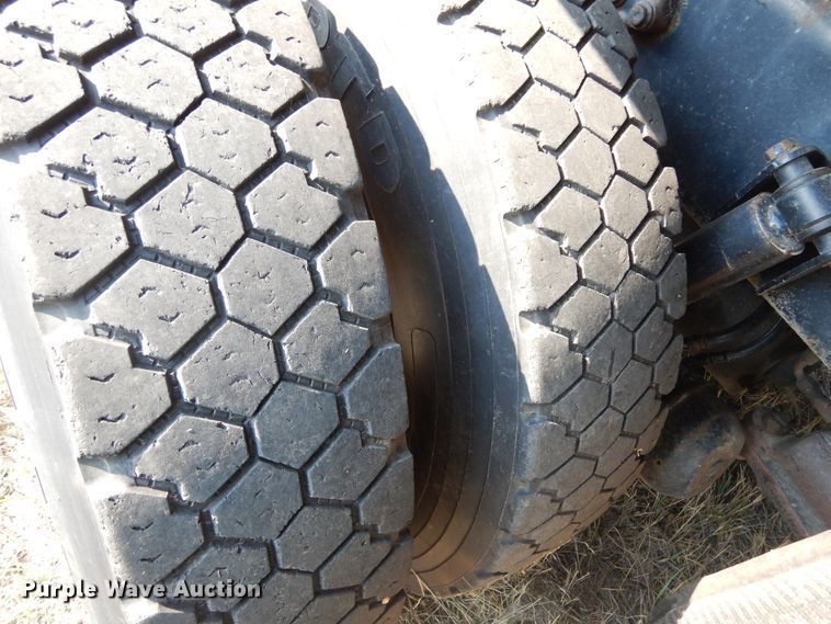 image for item DL6272 2005 Sterling LT9500  dump truck