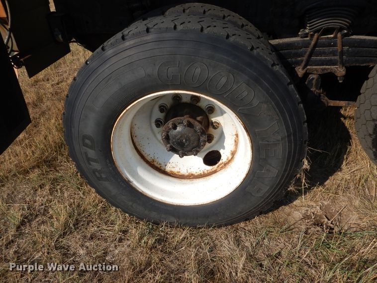 image for item DL6272 2005 Sterling LT9500  dump truck