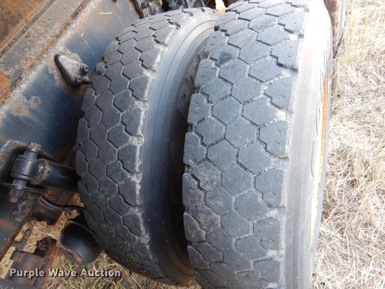 image for item DL6272 2005 Sterling LT9500  dump truck