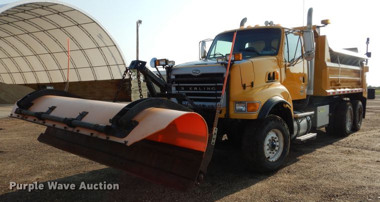 image for item DL6273 2005 Sterling LT9500  dump truck