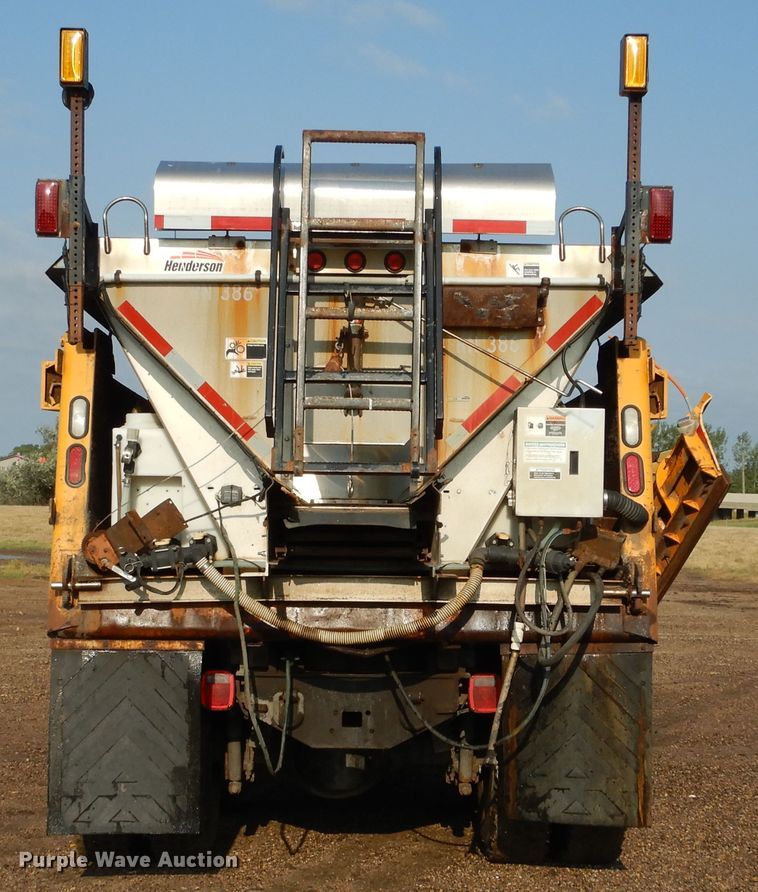 image for item DL6273 2005 Sterling LT9500  dump truck