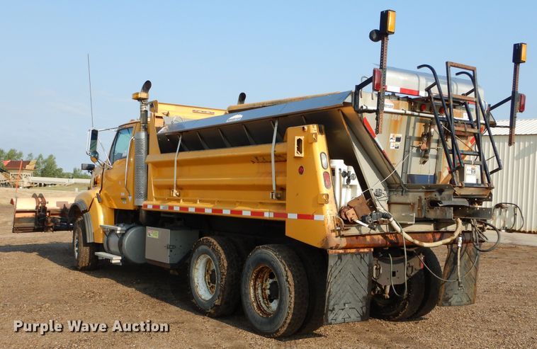 image for item DL6273 2005 Sterling LT9500  dump truck