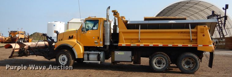 image for item DL6273 2005 Sterling LT9500  dump truck