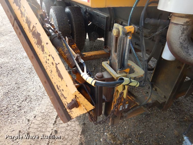 image for item DL6273 2005 Sterling LT9500  dump truck