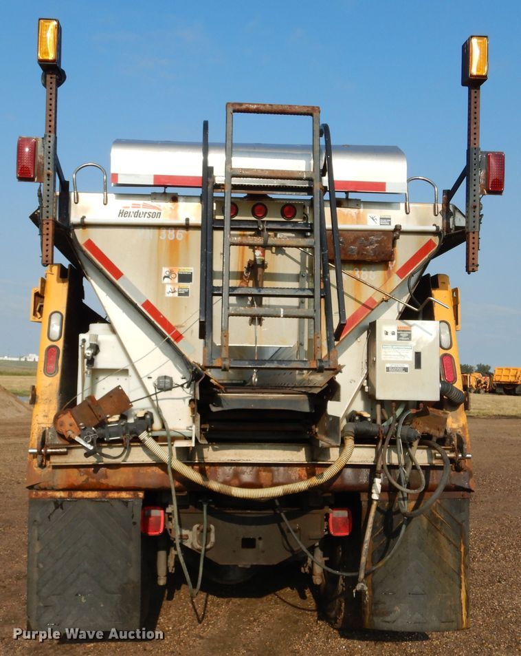 image for item DL6273 2005 Sterling LT9500  dump truck