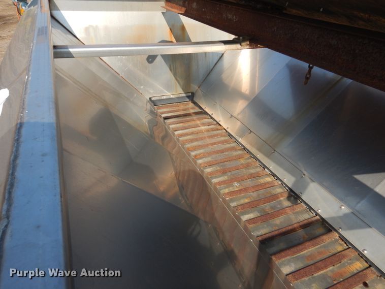 image for item DL6273 2005 Sterling LT9500  dump truck