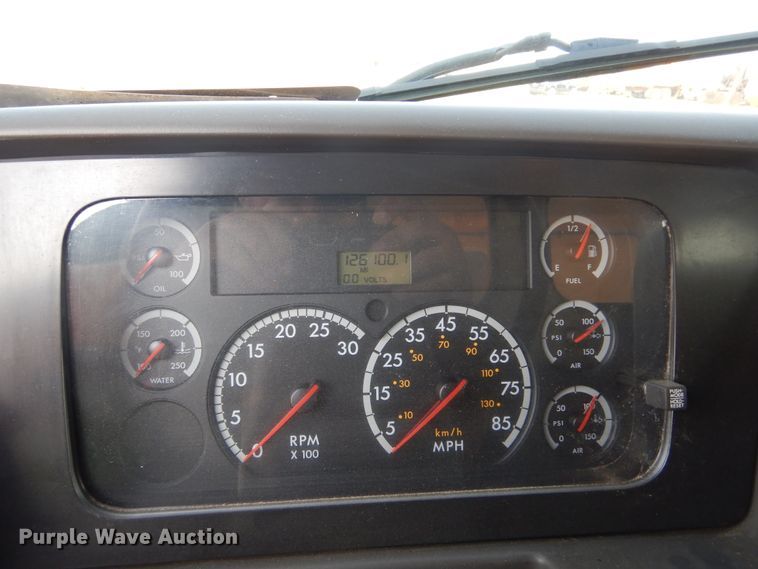 image for item DL6273 2005 Sterling LT9500  dump truck