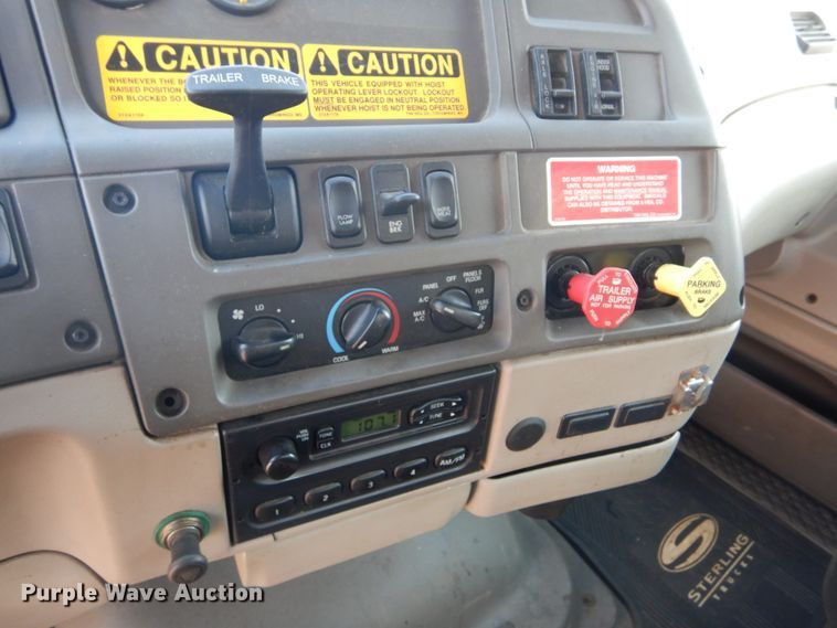 image for item DL6273 2005 Sterling LT9500  dump truck