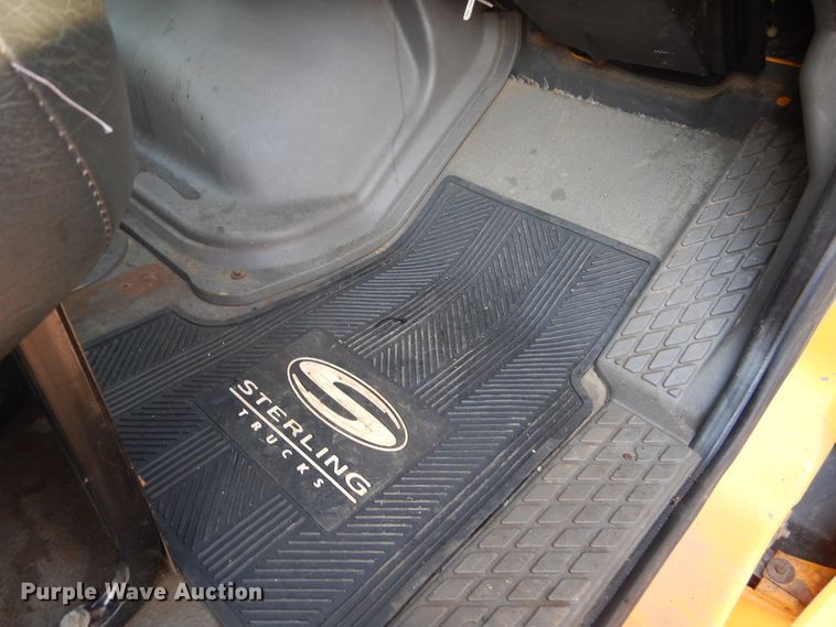 image for item DL6273 2005 Sterling LT9500  dump truck