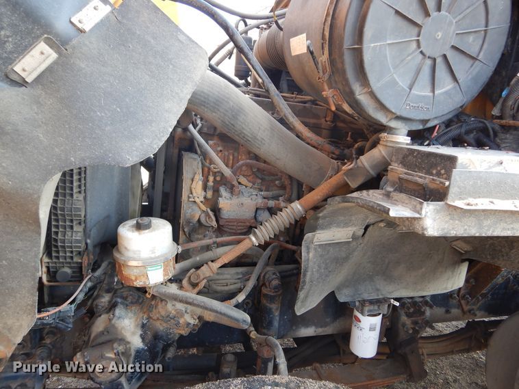 image for item DL6273 2005 Sterling LT9500  dump truck