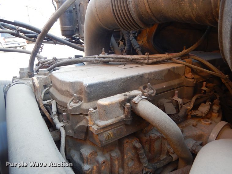 image for item DL6273 2005 Sterling LT9500  dump truck