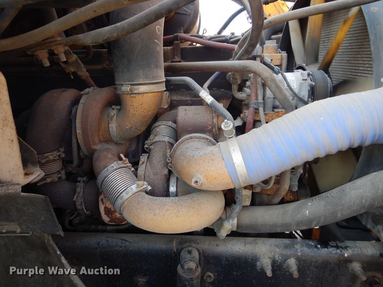 image for item DL6273 2005 Sterling LT9500  dump truck