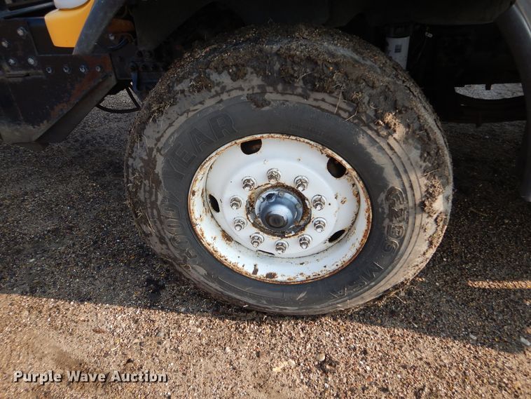 image for item DL6273 2005 Sterling LT9500  dump truck