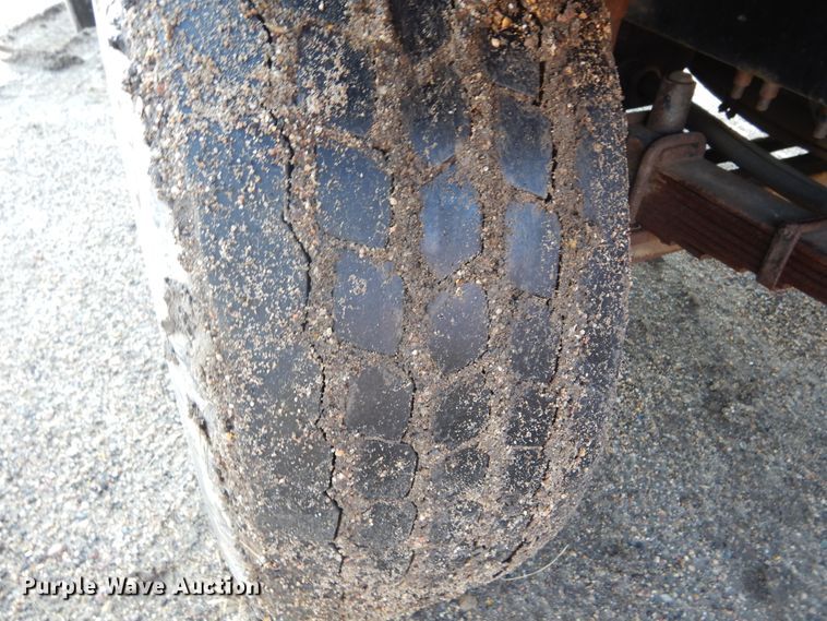 image for item DL6273 2005 Sterling LT9500  dump truck