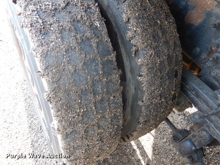 image for item DL6273 2005 Sterling LT9500  dump truck