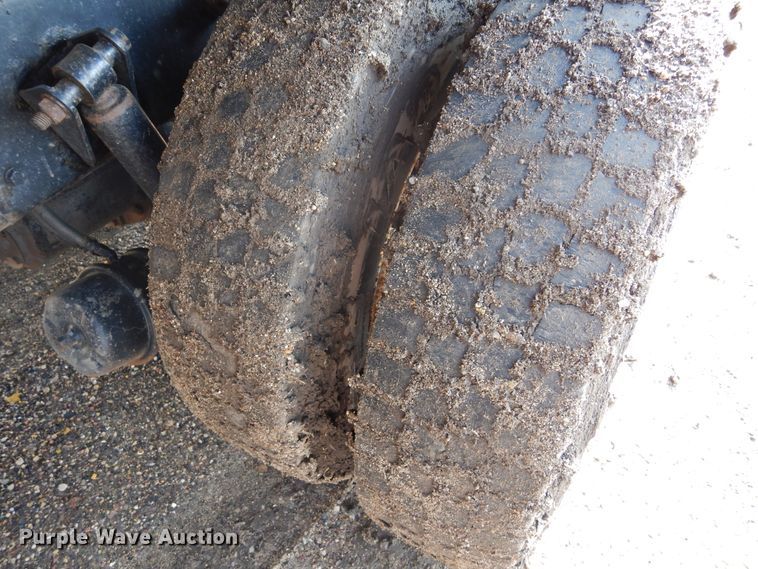 image for item DL6273 2005 Sterling LT9500  dump truck