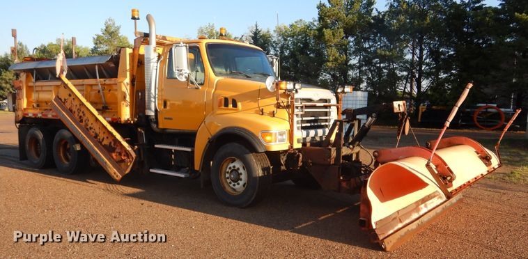 image for item DL6279 2003 Sterling LT9500  dump truck