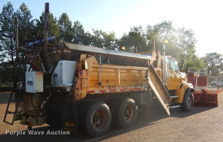 image for item DL6279 2003 Sterling LT9500  dump truck