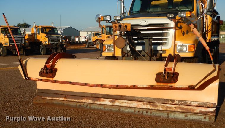 image for item DL6279 2003 Sterling LT9500  dump truck