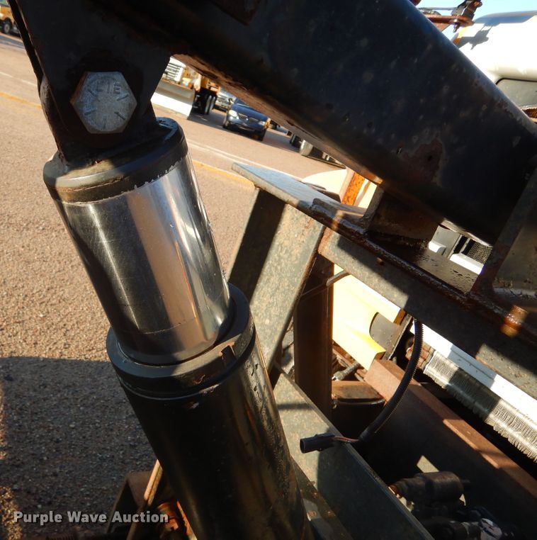 image for item DL6279 2003 Sterling LT9500  dump truck