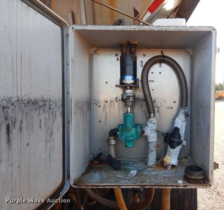 image for item DL6279 2003 Sterling LT9500  dump truck