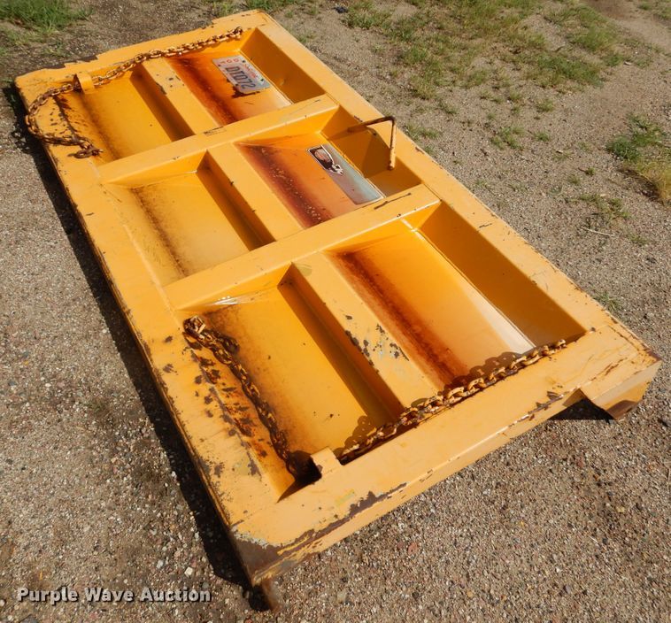 image for item DL6279 2003 Sterling LT9500  dump truck