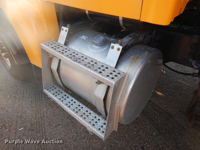 image for item DL6279 2003 Sterling LT9500  dump truck