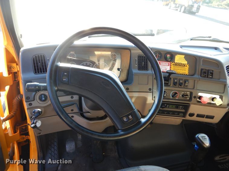 image for item DL6279 2003 Sterling LT9500  dump truck