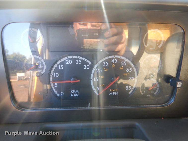 image for item DL6279 2003 Sterling LT9500  dump truck